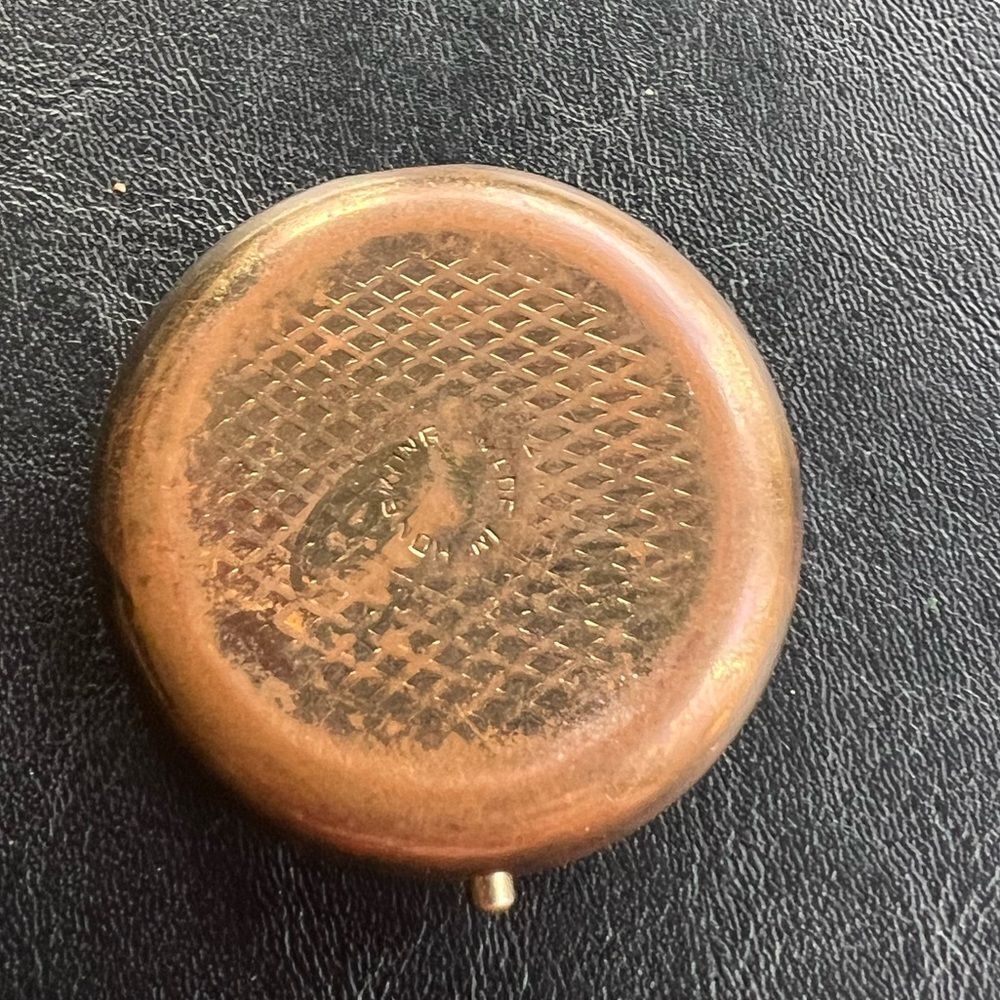 Vintage Red Pill Box - Picture 4 of 7